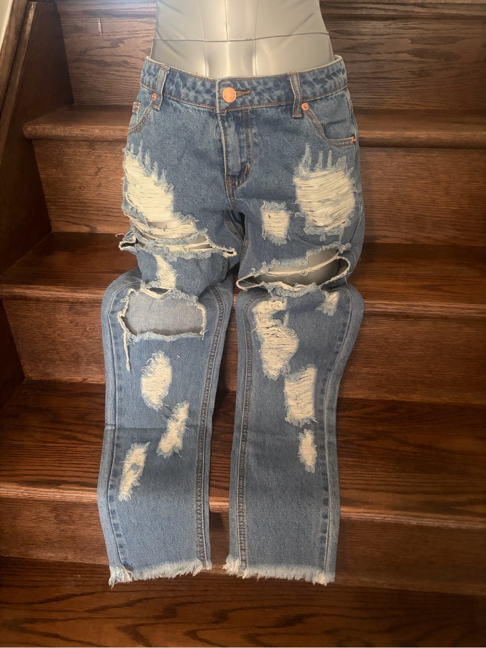 Signature8 Distressed Light Blue Boyfriend Jeans